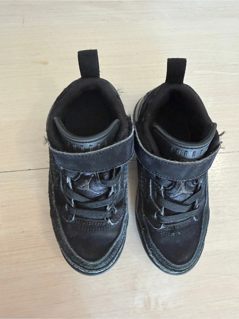 Jordan Spizike Low Boys Preschool Black Velcro Sneakers 11C